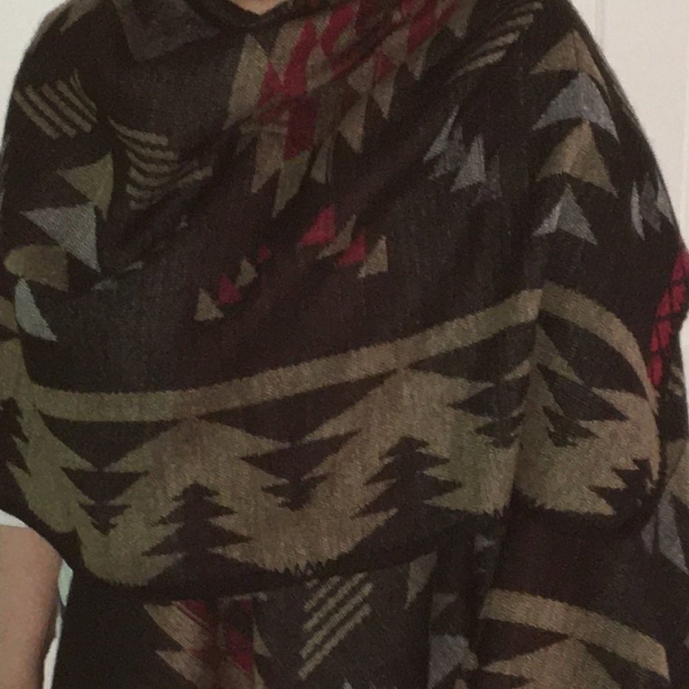 Multi-Colored Wrap - Triangle Tree Motif - image 4